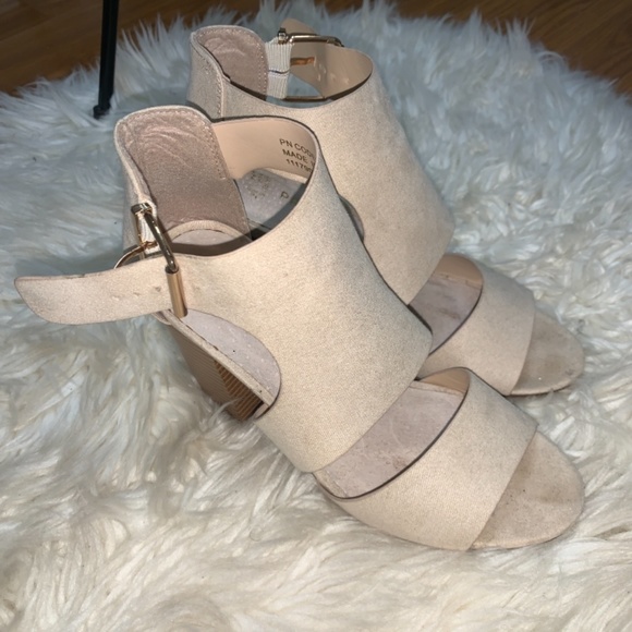 Cream Color Spring Sandal heels from PRIMARK - Picture 3 of 4